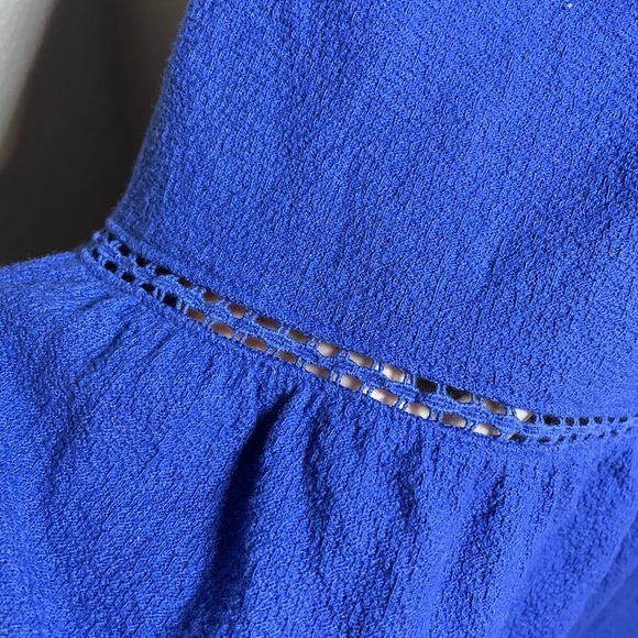 Blue Tank Top Blouse with sheer lace details - Picture 4 of 5